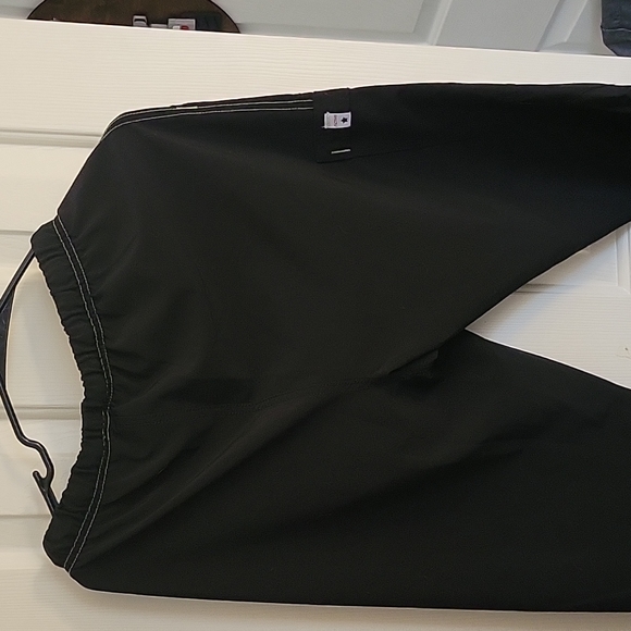 Scrub Set - Picture 6 of 7